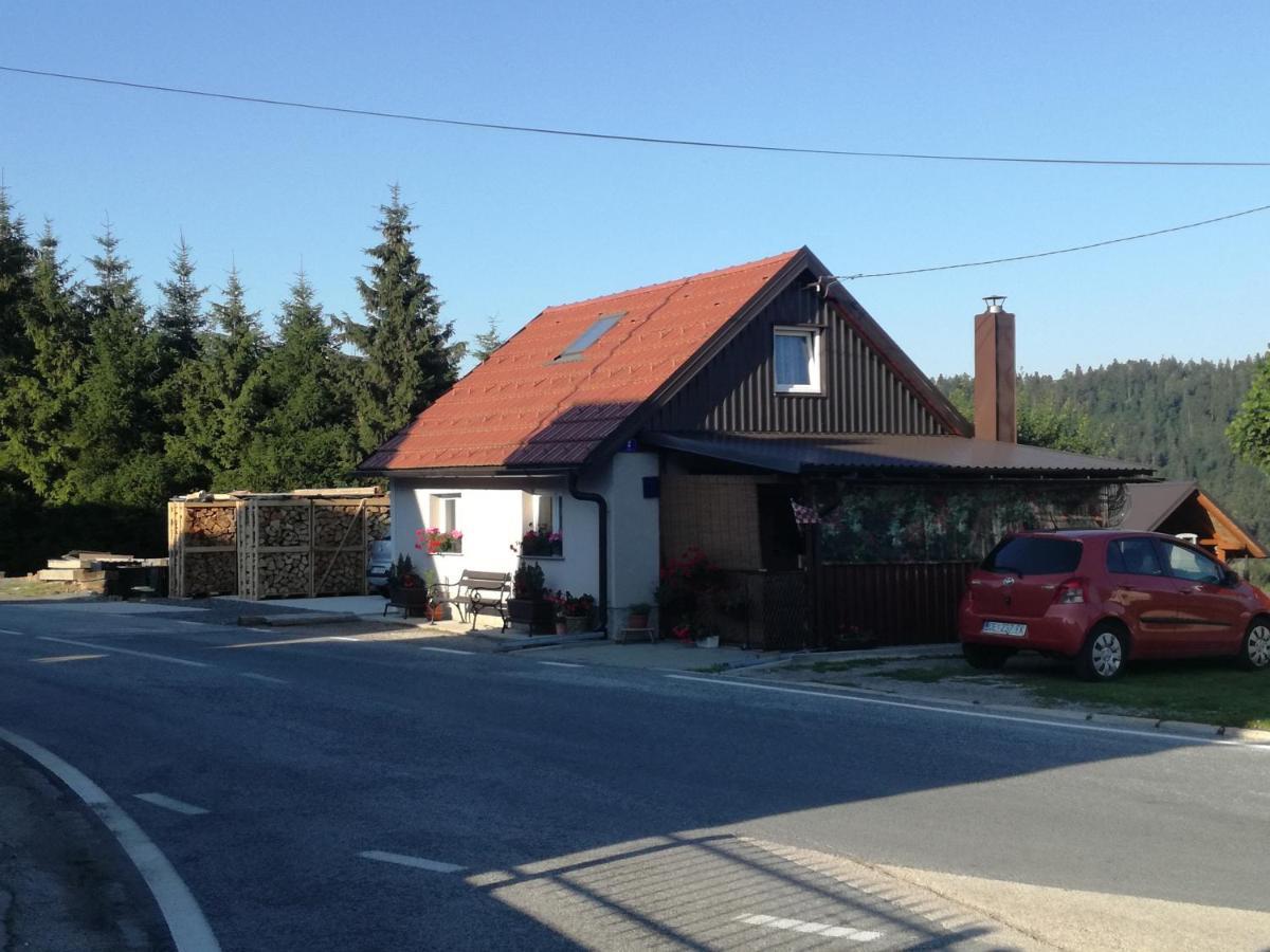 Kuca Za Odmor "Jasna" Apartman Crni Lug Kültér fotó
