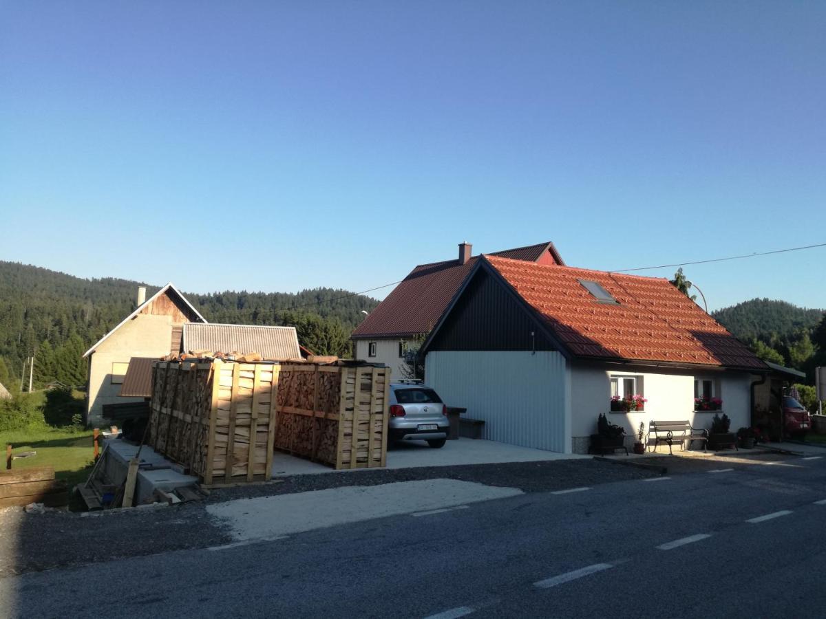 Kuca Za Odmor "Jasna" Apartman Crni Lug Kültér fotó