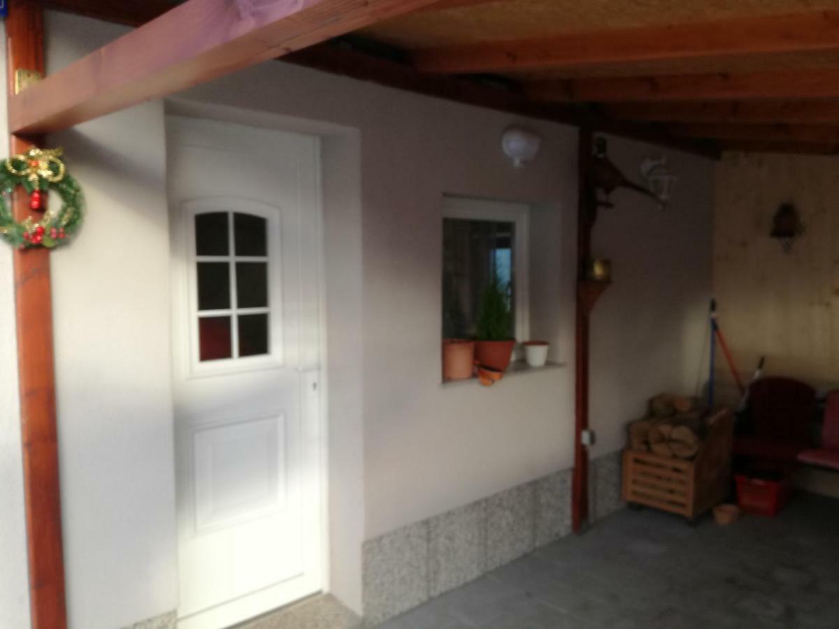 Kuca Za Odmor "Jasna" Apartman Crni Lug Kültér fotó