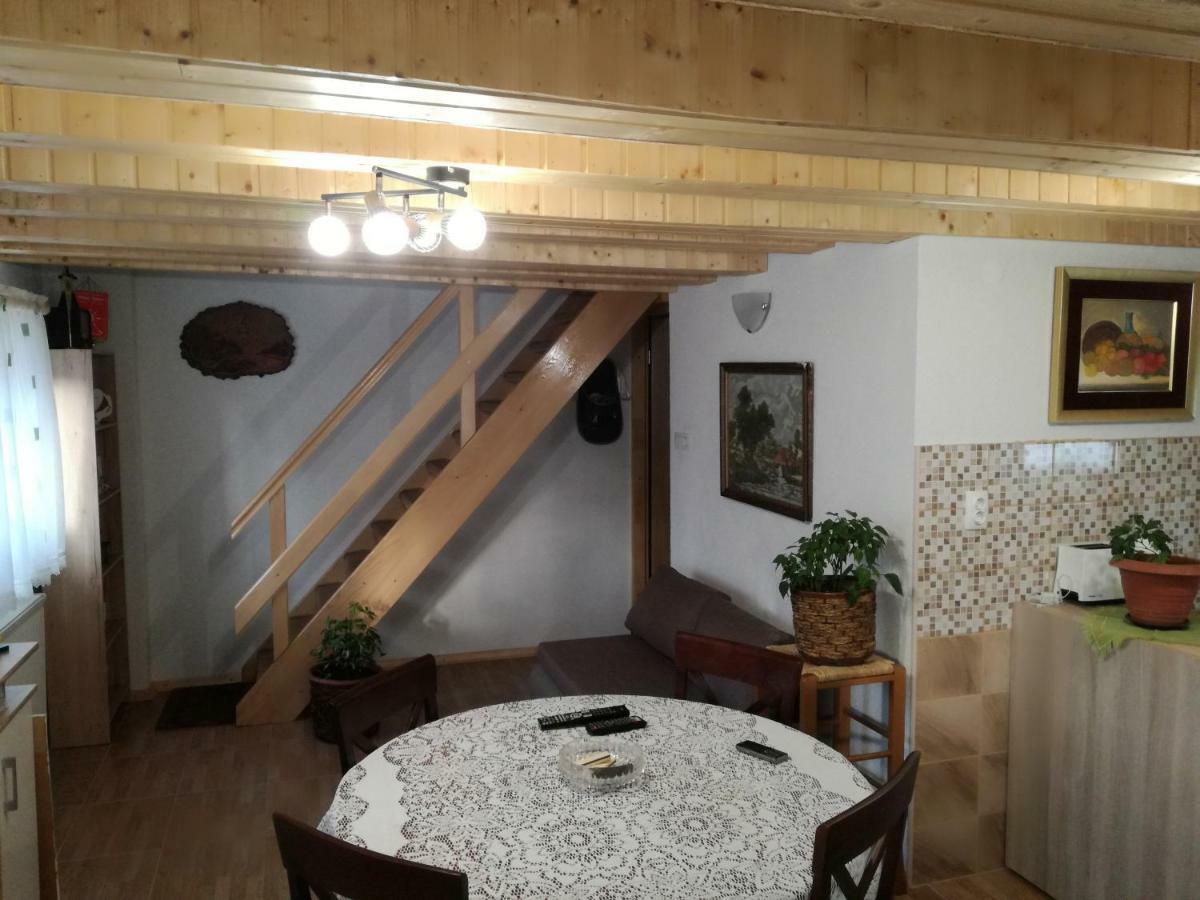 Kuca Za Odmor "Jasna" Apartman Crni Lug Kültér fotó